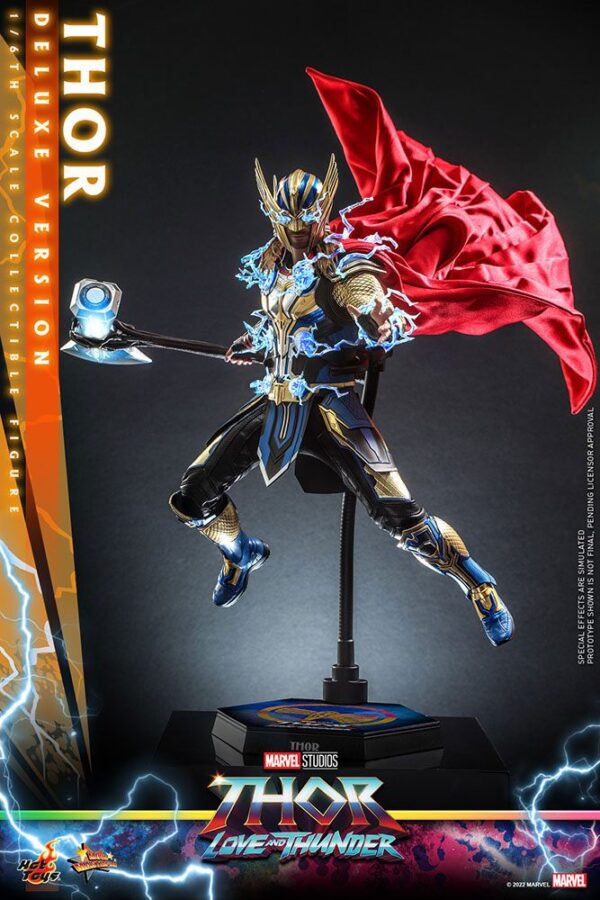 Figura Thor Love and Thunder Deluxe Version