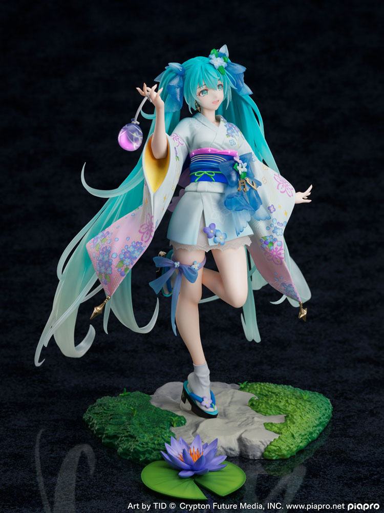 Estatua Hatsune Miku Summer Fireworks