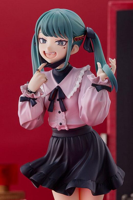 Estatua Hatsune Miku The Vampire