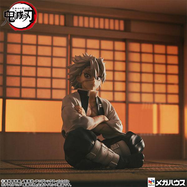 Estatua Kimetsu No Yaiba Shinazugawa-san 9cm