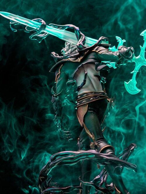 Descubre el apasionante mundo de Estatua League of Legends Viego 35cm.