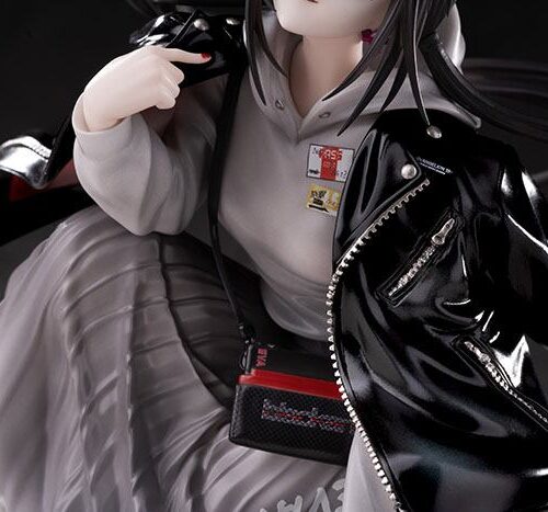 Descubre el apasionante mundo de Estatua Makinami Radio Eva Original Color.