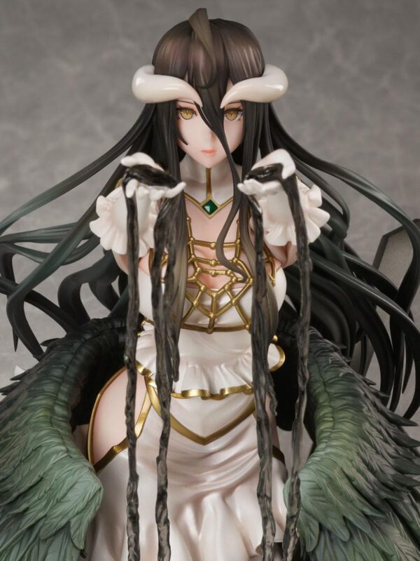 Descubre el apasionante mundo de Estatua Overlord Albedo White Dress.