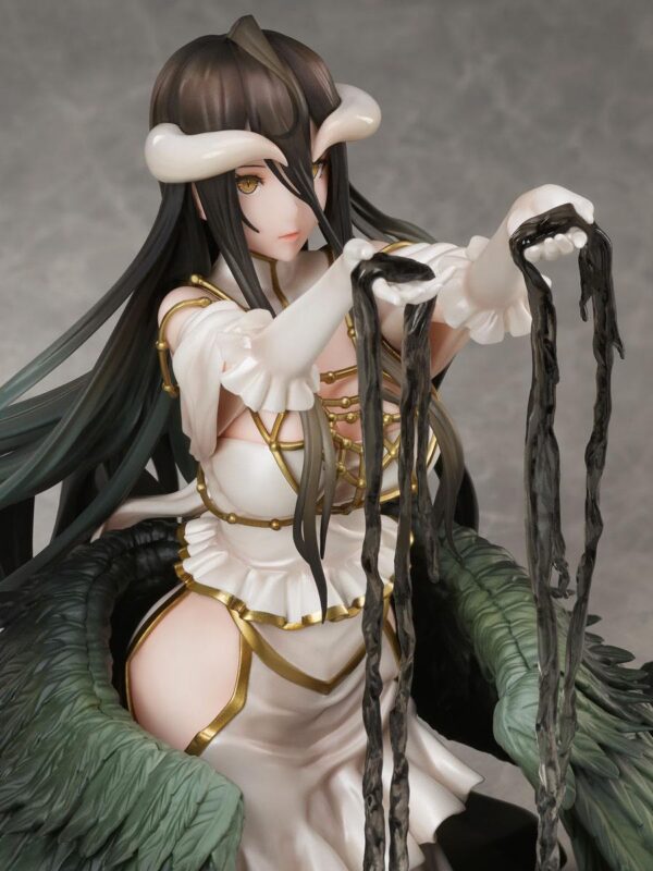Descubre el apasionante mundo de Estatua Overlord Albedo White Dress.