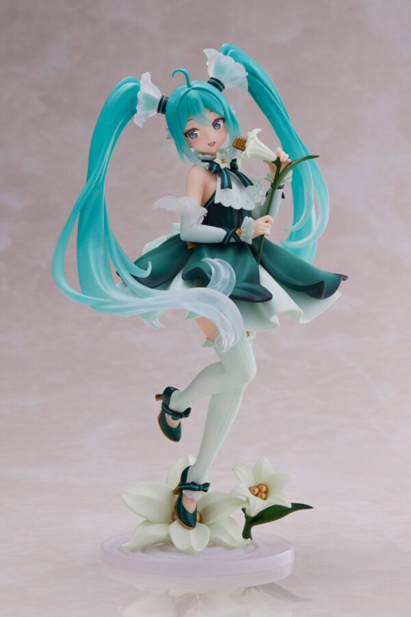 Estatua 39 Mikus Day Anniversary Version