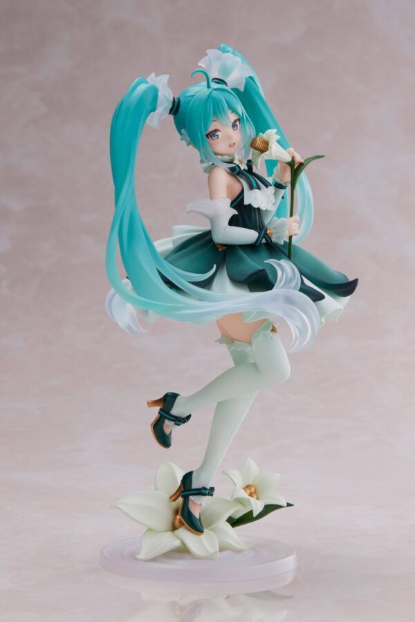 Estatua 39 Mikus Day Anniversary Version