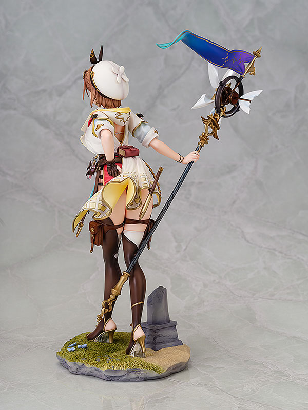 Estatua Atelier Ryza Reisalin Stout