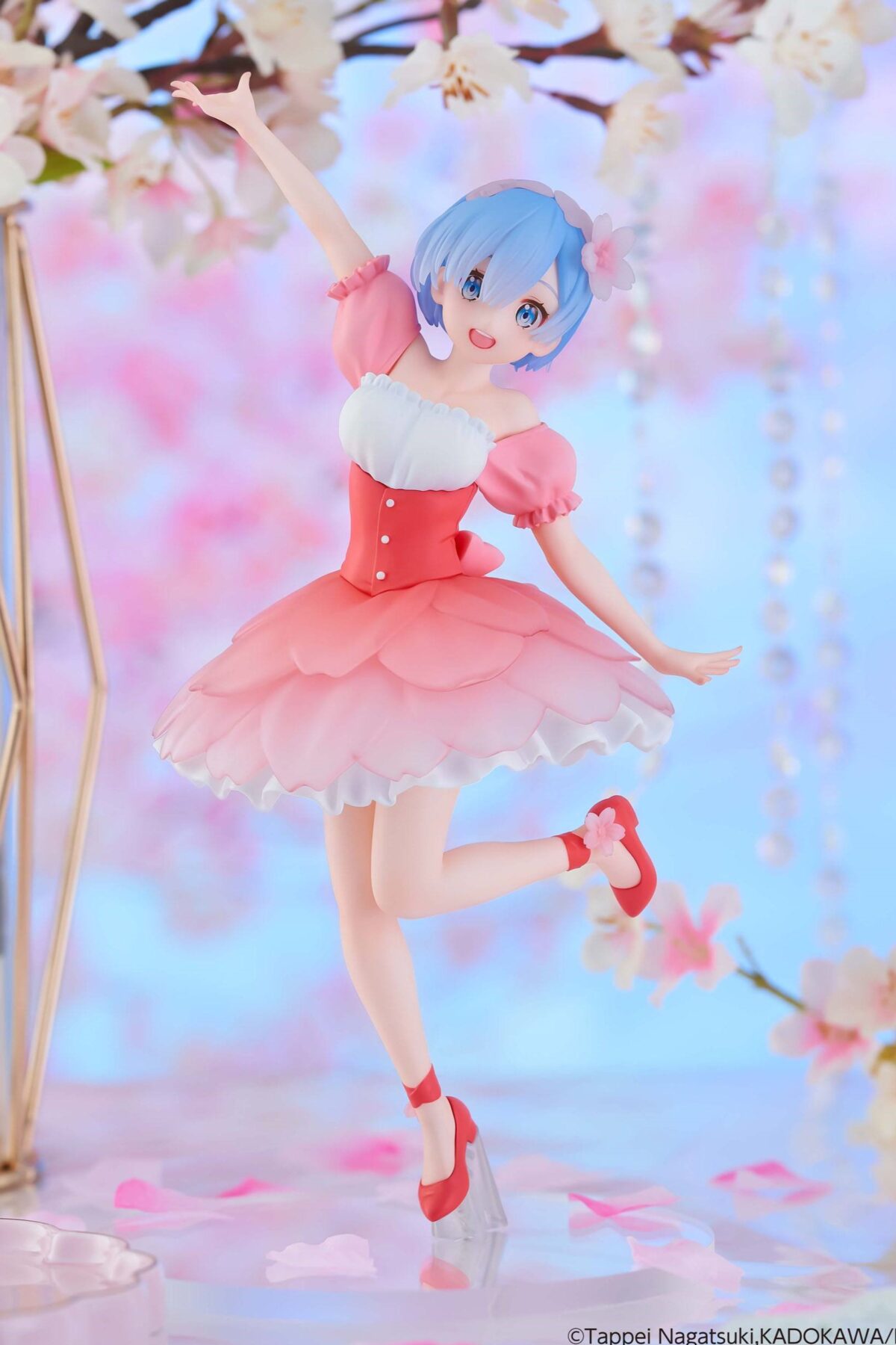 Descubre el apasionante mundo de Estatua ReZero Rem Cherry Blossoms.