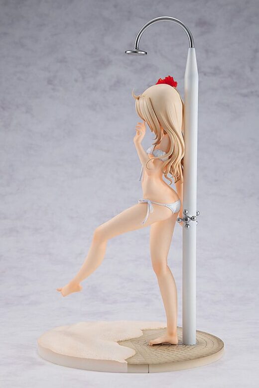 Estatua Illyasviel von Einzbern Bikini version