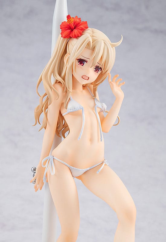 Estatua Illyasviel von Einzbern Bikini version