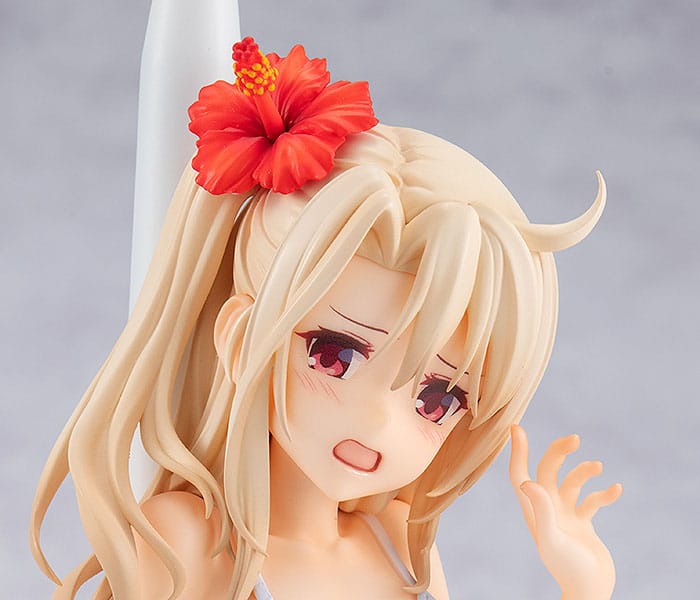 Estatua Illyasviel von Einzbern Bikini version