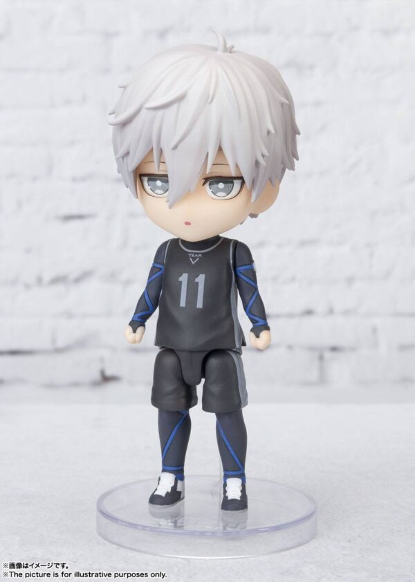 Descubre el apasionante mundo de Figura Figuarts mini Seishiro Nagi.