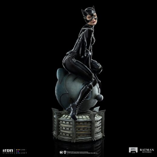 Estatua Batman Returns Legacy Catwoman