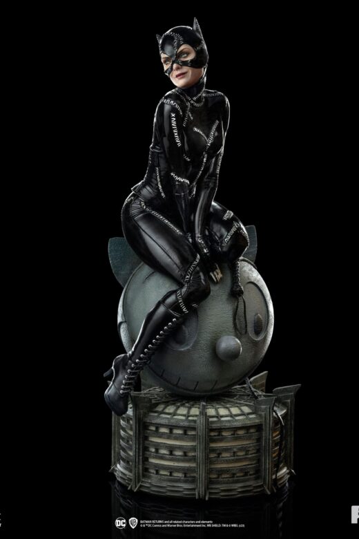 Estatua Batman Returns Legacy Catwoman