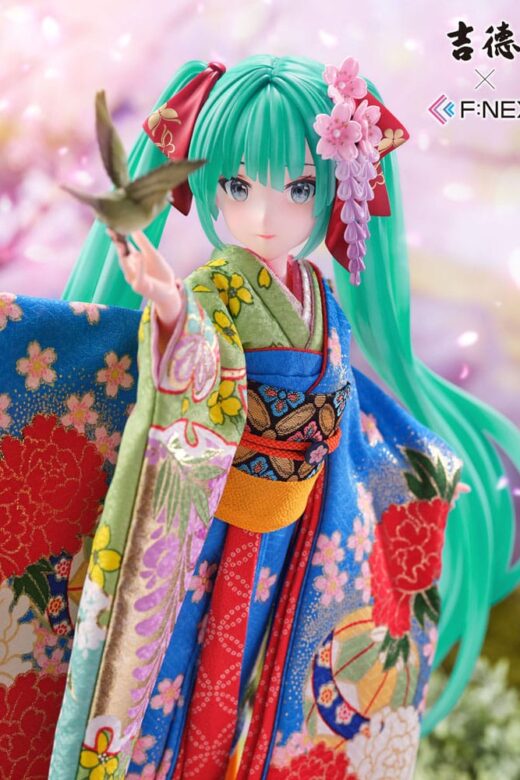 Estatua Hatsune Miku Japanese Doll