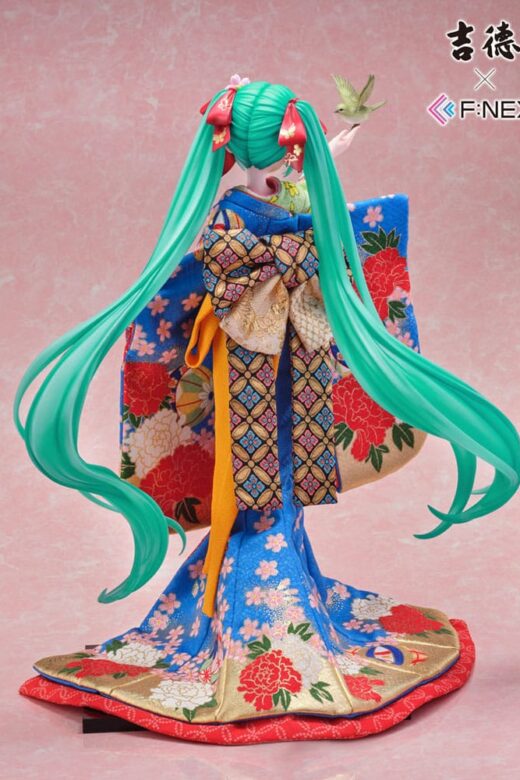 Estatua Hatsune Miku Japanese Doll