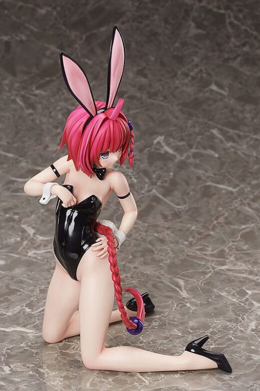 Estatua Mea Kurosaki Bare Leg Bunny