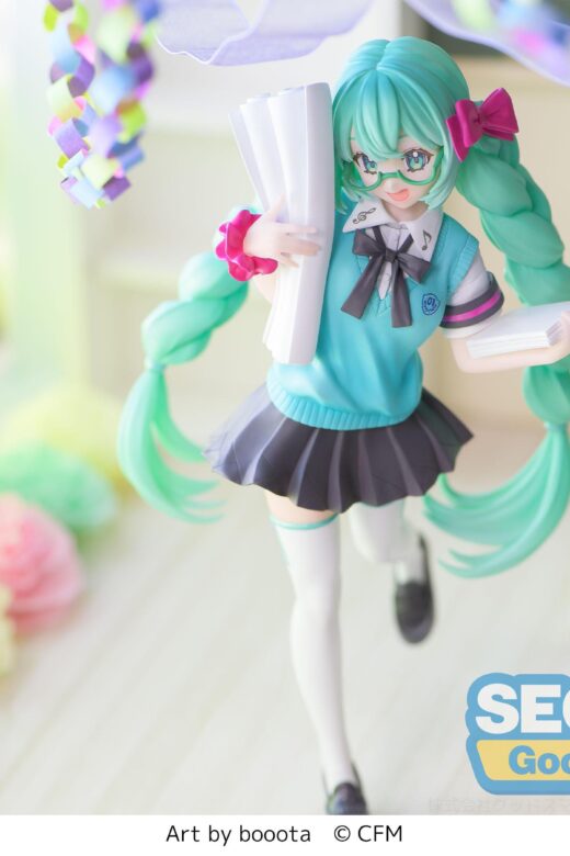 Estatua Hatsune Miku 16th Anniversary Booota Version