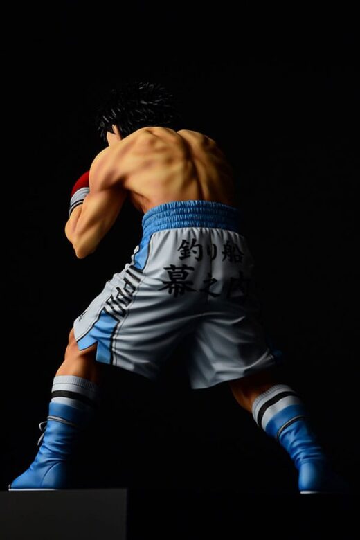 Estatua Ippo Makunouchi fighting pose