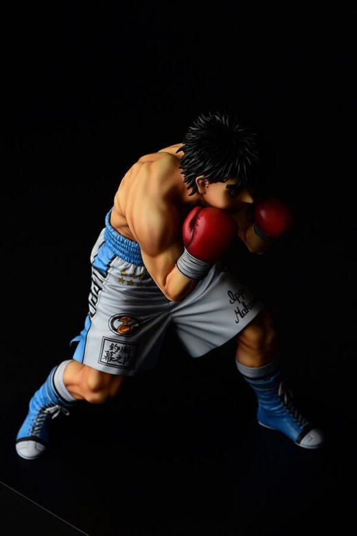 Estatua Ippo Makunouchi fighting pose