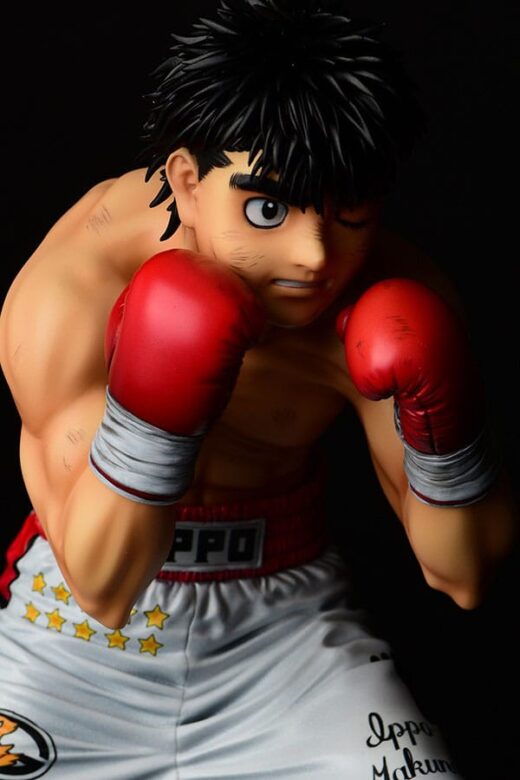 Estatua Ippo Makunouchi fighting pose damage