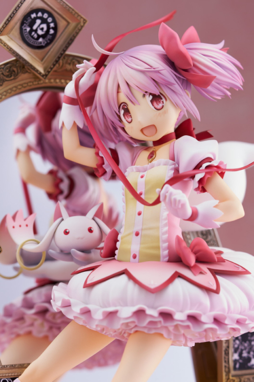 Puella Magi Madoka Magica Estatuas Kaname Madoka y Kyuubey