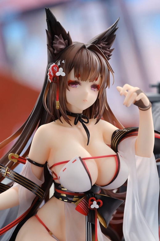 Descubre el apasionante mundo de Estatua Amagi Wending Waters Azur Lane.