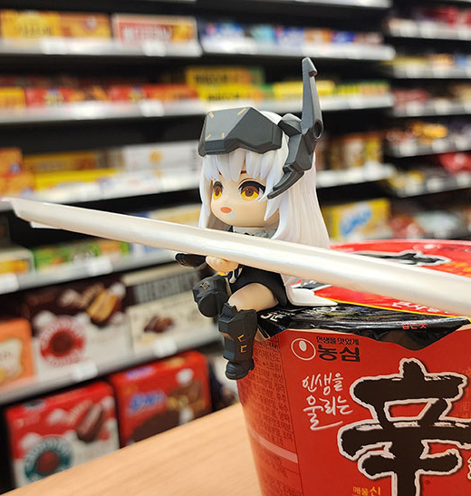 Descubre el apasionante mundo de Figura Soporte Noodle Snow White Goddess of Victory: Nikke.