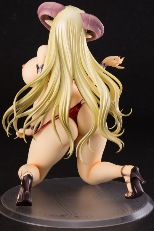 Descubre el apasionante mundo de Figura Mammon Inoue Takuya Versión Llama de Luz.