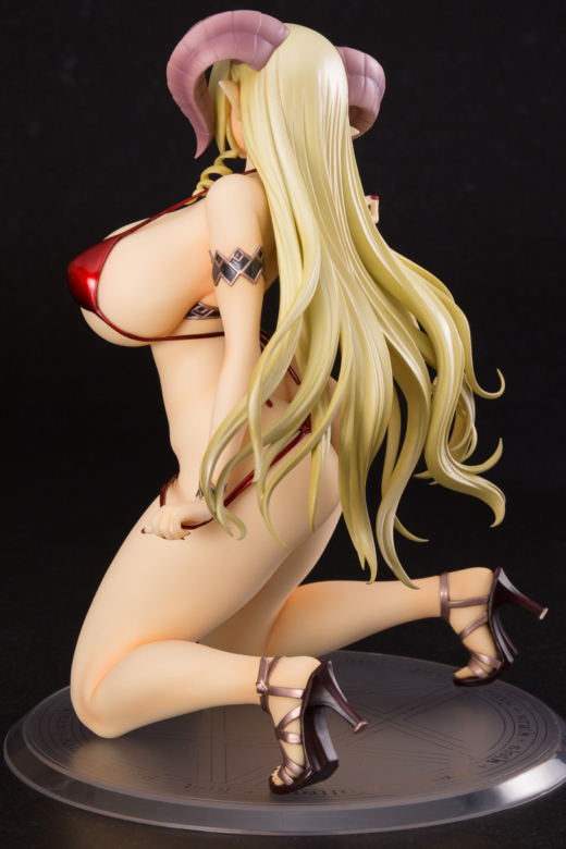 Descubre el apasionante mundo de Figura Mammon Inoue Takuya Versión Llama de Luz.