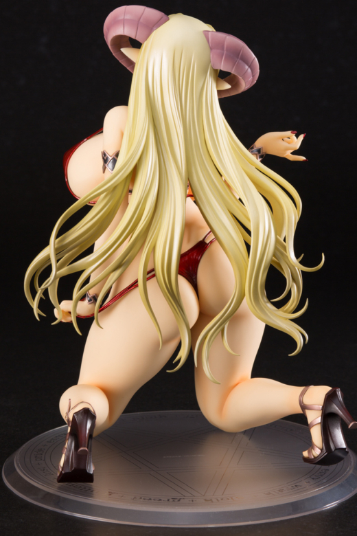 Descubre el apasionante mundo de Figura Mammon Inoue Takuya Versión Llama de Luz.