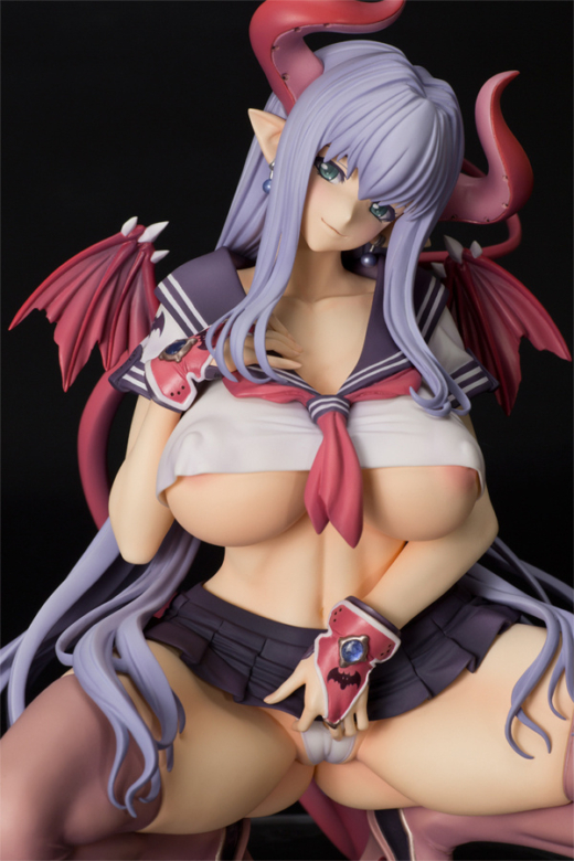 Descubre el apasionante mundo de Figura Sailor Succubus Sapphire Comic Unreal.