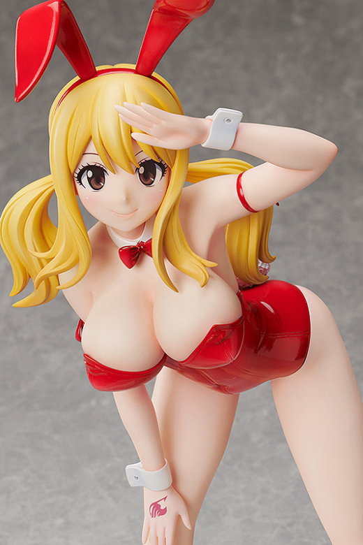 Descubre el apasionante mundo de Figura Lucy Heartfilia Versión Bunny Sin Medias.