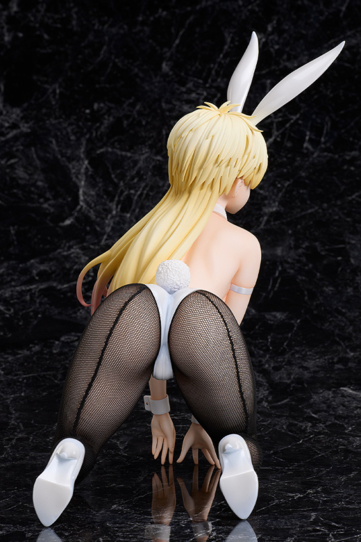 Descubre el apasionante mundo de Figura Sean Ari Bunny Bastard Heavy Metal Dark Fantasy.