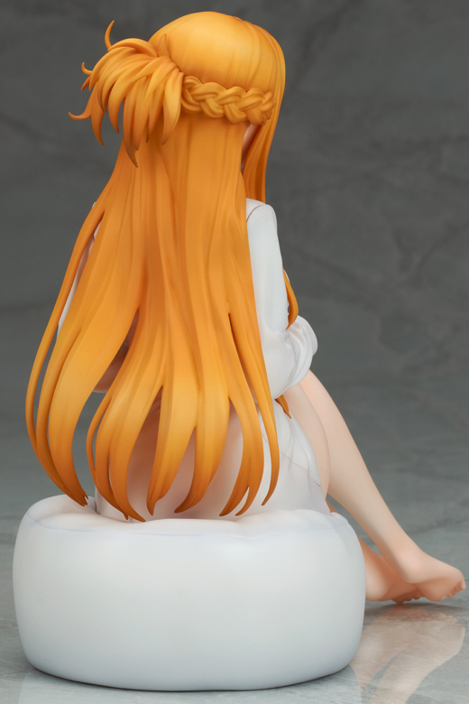Descubre el apasionante mundo de Figura Asuna Yuuki Camisa Sword Art Online Alicization.