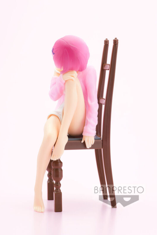 Descubre el apasionante mundo de Figura Ram Re:Zero Relax Time 18cm.