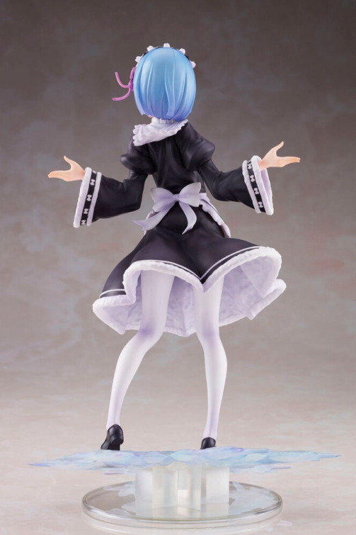 Descubre el apasionante mundo de Figura Rem Maid Re:Zero 27 cm.