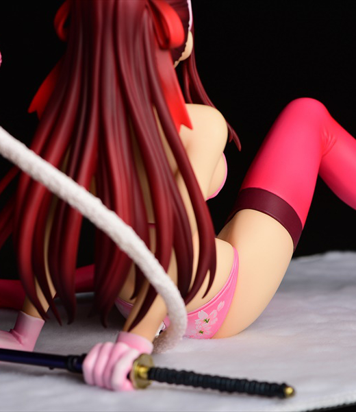 Descubre el apasionante mundo de Figura Erza Scarlet Estilo Sakuraneko.