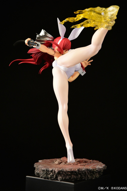 Descubre el apasionante mundo de Figura Erza Scarlet Patada Alta Versión Conejo Blanco.