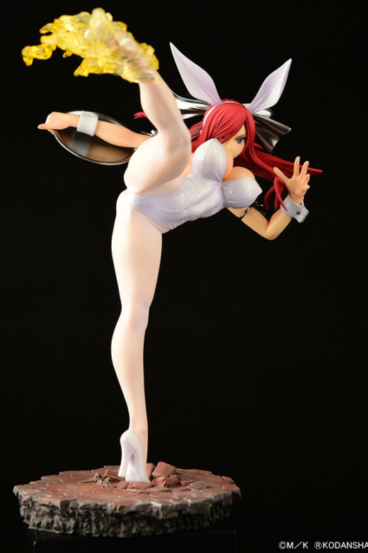 Descubre el apasionante mundo de Figura Erza Scarlet Patada Alta Versión Conejo Blanco.