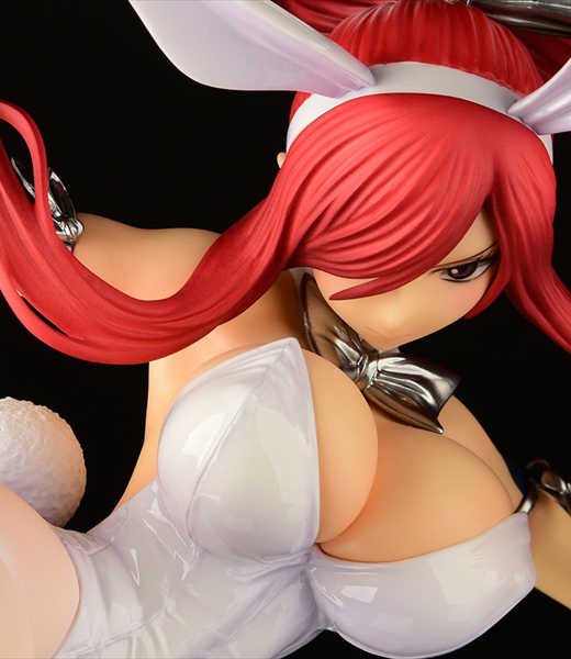 Descubre el apasionante mundo de Figura Erza Scarlet Patada Alta Versión Conejo Blanco.
