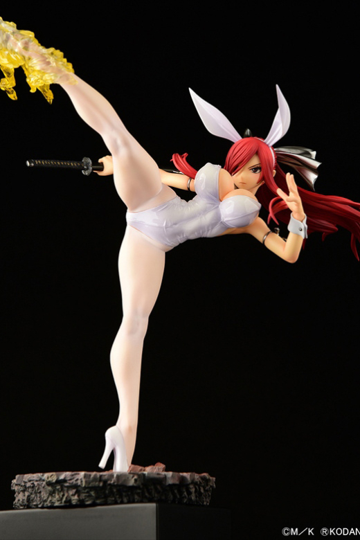 Descubre el apasionante mundo de Figura Erza Scarlet Patada Alta Versión Conejo Blanco.
