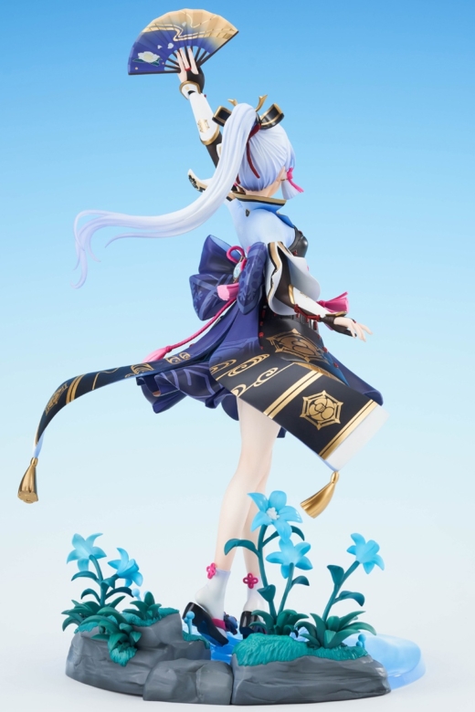 Descubre el apasionante mundo de Figura Genshin Impact Kamisato Ayaka Versión Resplandor Perfecto.