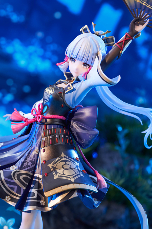 Descubre el apasionante mundo de Figura Genshin Impact Kamisato Ayaka Versión Resplandor Perfecto.