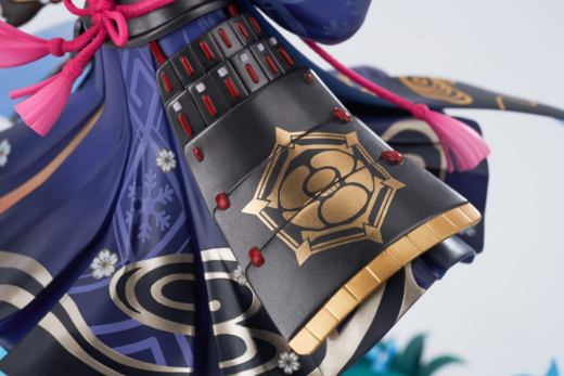 Descubre el apasionante mundo de Figura Genshin Impact Kamisato Ayaka Versión Resplandor Perfecto.