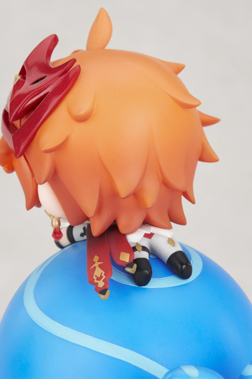 Descubre el apasionante mundo de Figura Chibi Tartaglia Genshin Impact Stand Balancín.