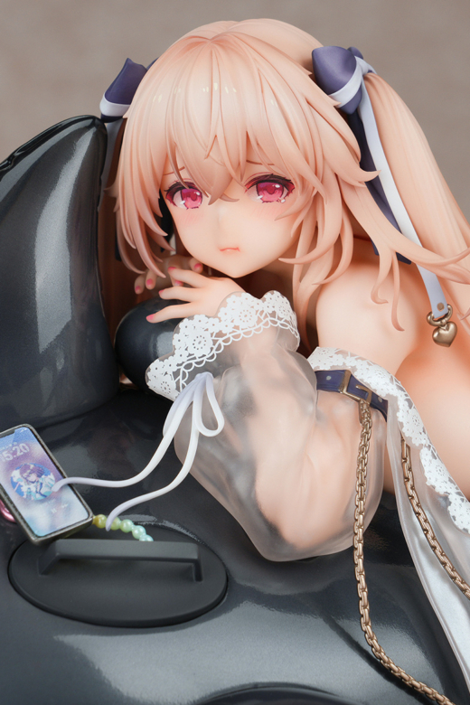 Descubre el apasionante mundo de Figura Azur Lane Anchorage Delfines y Clases de Natación.
