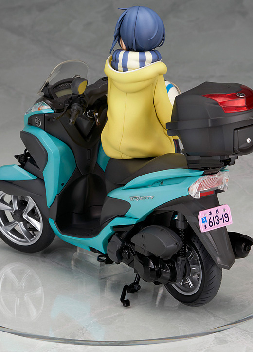 Descubre el apasionante mundo de Figura Rin Shima con Triciclo de Laid-Back Camp.