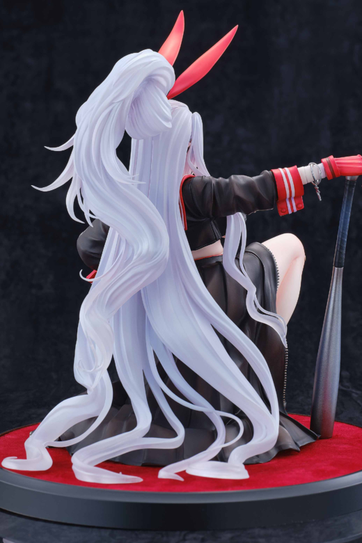Descubre el apasionante mundo de Figura Azur Lane Prinz Heinrich Jefa Secreta del Inframundo.
