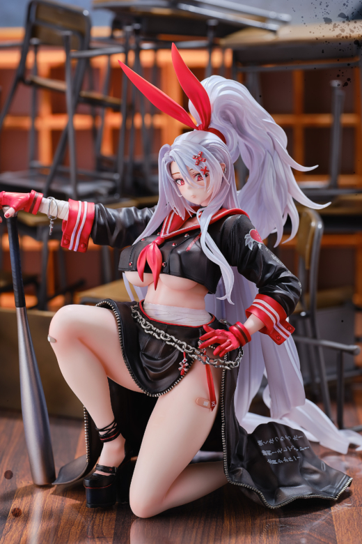 Descubre el apasionante mundo de Figura Azur Lane Prinz Heinrich Jefa Secreta del Inframundo.